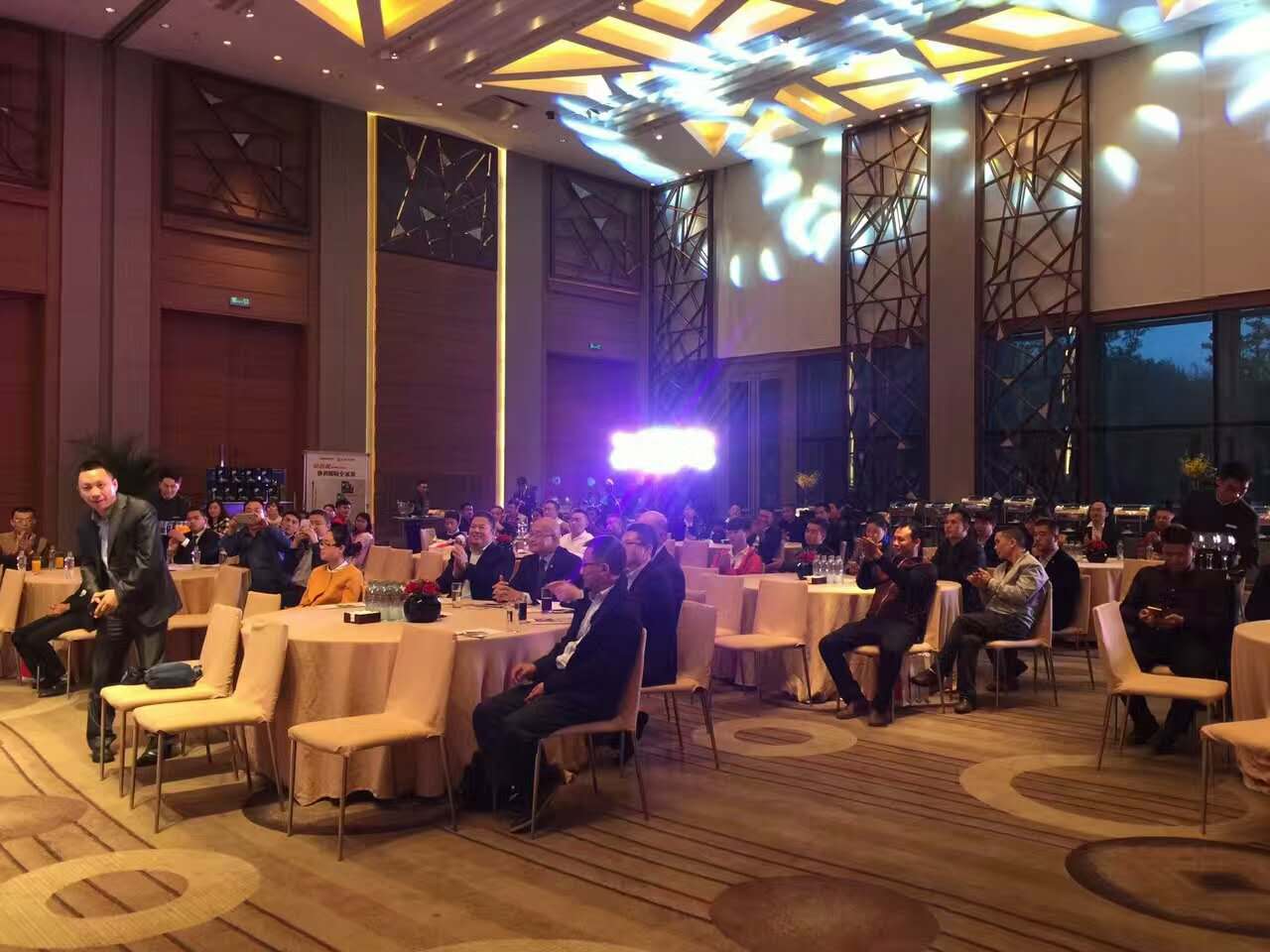 長(zhǎng)城潤(rùn)滑油，中國(guó)平安聯(lián)合推介會(huì)